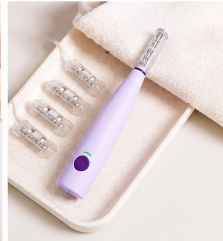 Dermaplaner rechargeable avec lumière LED intégrée